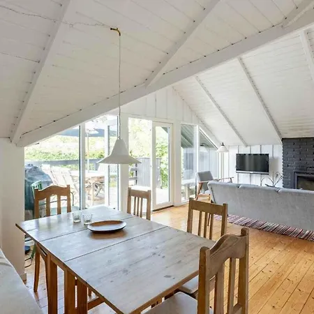 Idyllic Summer House Close To And Forest * Тисвиллелайе