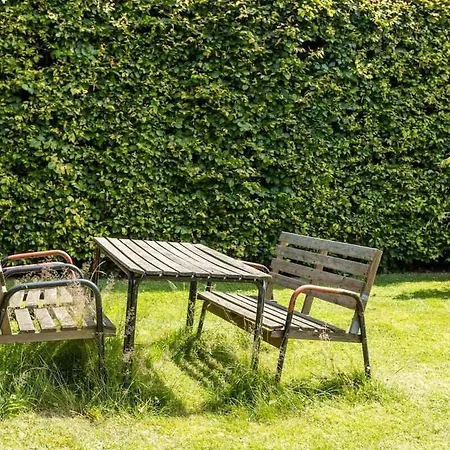 بيت للعطل Idyllic Summer House Close To And Forest تيزفيلدليدج