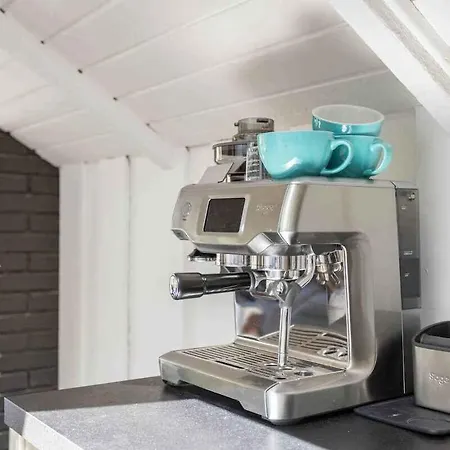 Idyllic Summer House Close To And Forest Ferienhaus *