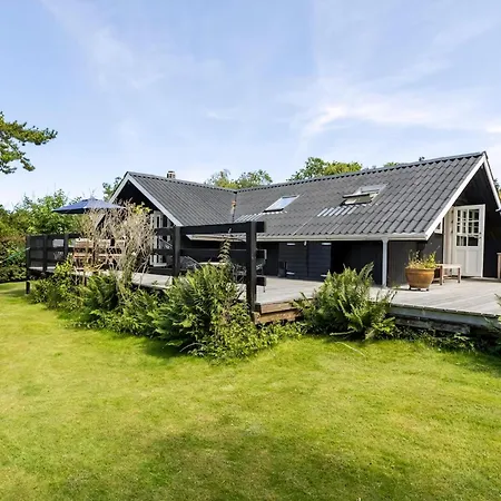 Idyllic Summer House Close To And Forest * Тисвиллелайе
